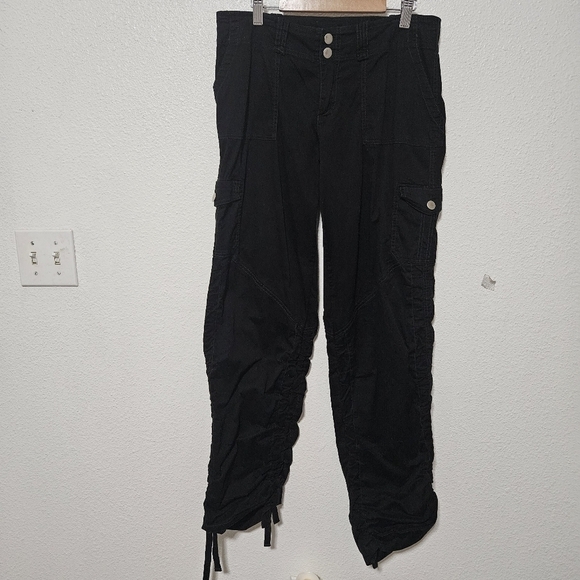 I Am Gia cargo style pants with roushing on sides size medium - Picture 1 of 12